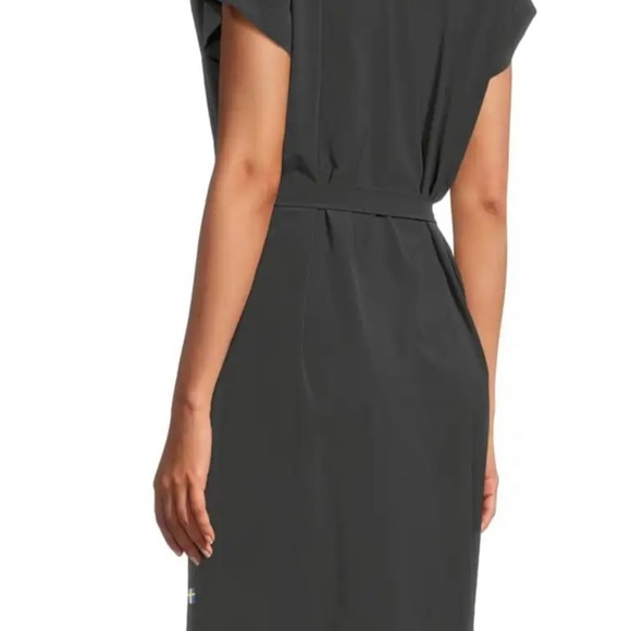 Fjallraven Black Sleeveless Dress - Picture 2 of 6